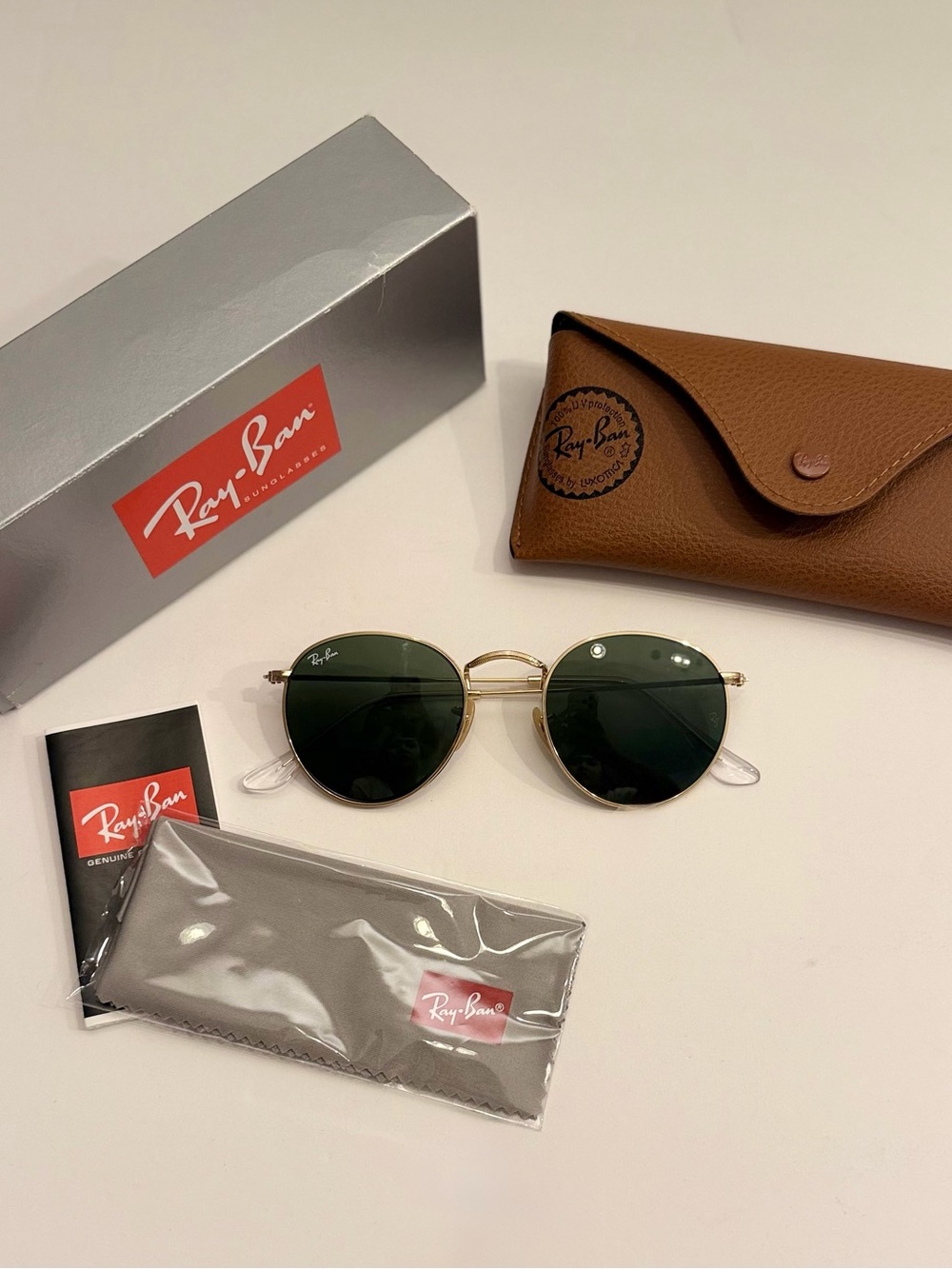 Ray-Ban Gold Frame Sunglasses with Dark Green Lenses